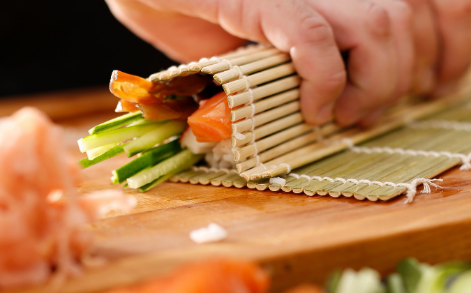 Sushi selber machen - Was gibt es zu beachten? | apomio Gesundheitsblog